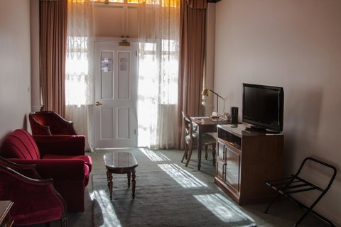 The Macquarie Hobart - Accommodation Guide 11