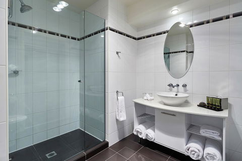 Peppers Seaport Hotel - Accommodation Asia 8