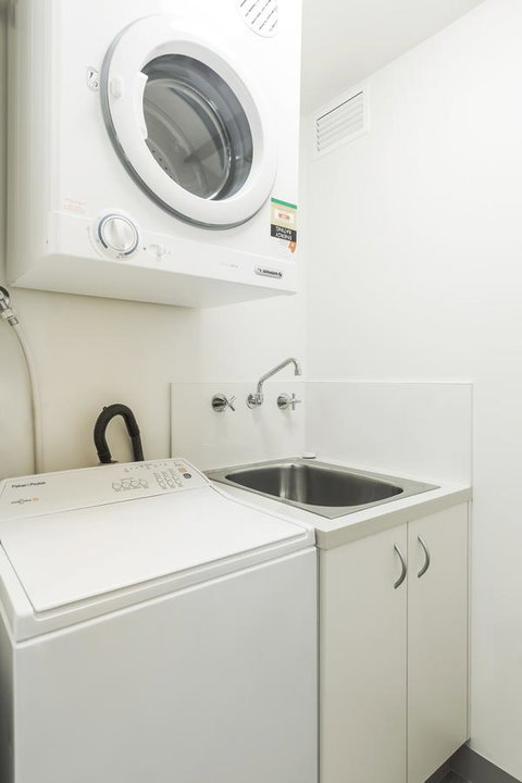 The Old Woolstore Apartment Hotel - Accommodation Asia 13