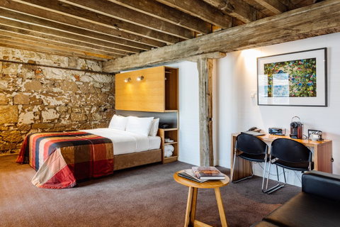 The Henry Jones Art Hotel - Accommodation Guide 42