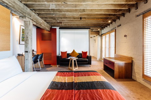 The Henry Jones Art Hotel - Accommodation Guide 15