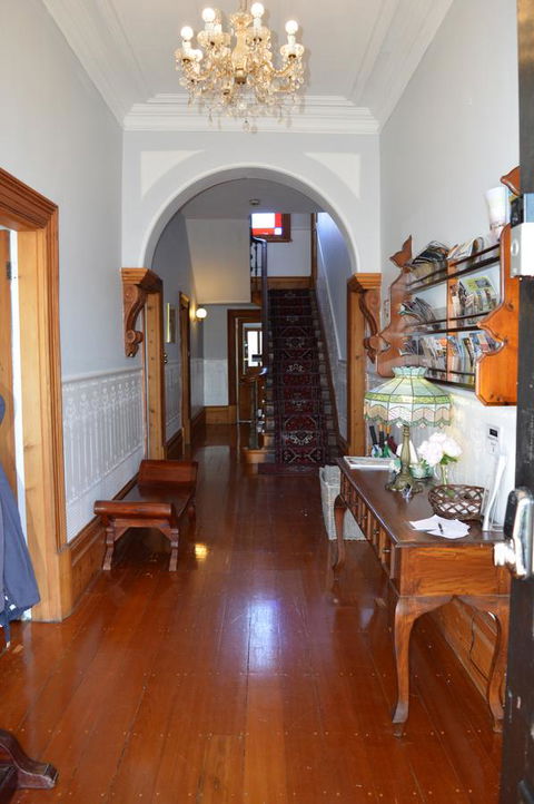 The Dragonfly Inn - Accommodation Asia 40