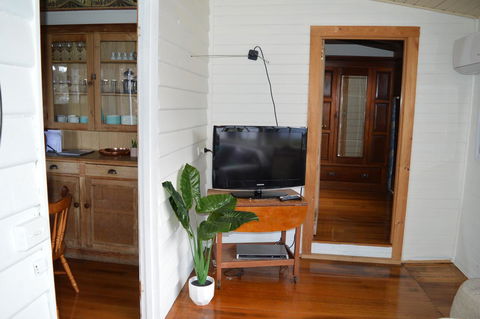 The Dragonfly Inn - Accommodation Asia 8