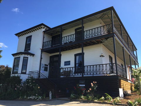 The Dragonfly Inn - Accommodation Asia 1