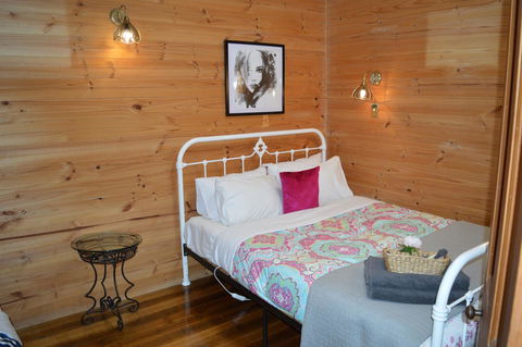 The Dragonfly Inn - Accommodation Asia 18