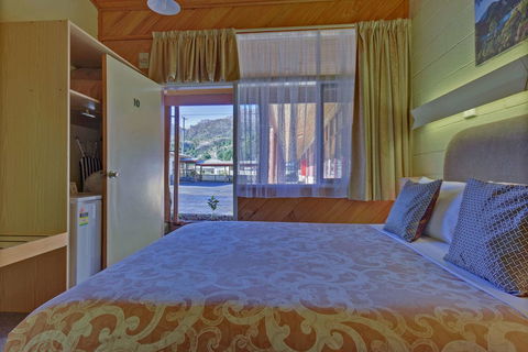 Gold Rush Inn - Accommodation Asia 11
