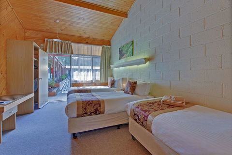 Gold Rush Inn - Accommodation Asia 15
