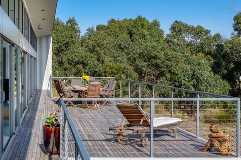 Sunset Bay Escape - Accommodation Guide 7