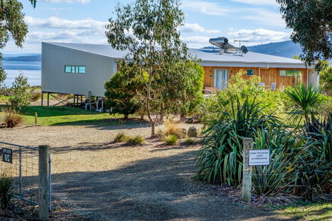 Sunset Bay Escape - Accommodation Guide 5