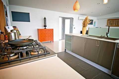 Sunset Bay Escape - Accommodation Guide 40