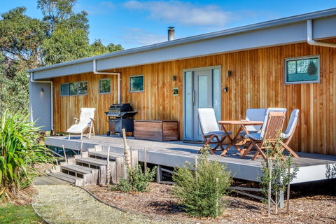 Sunset Bay Escape - Accommodation Guide 24
