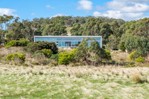 Sunset Bay Escape - Accommodation Guide 4