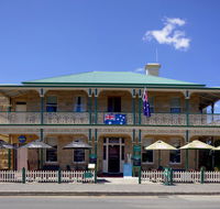 The Richmond Arms Hotel - Accommodation Asia