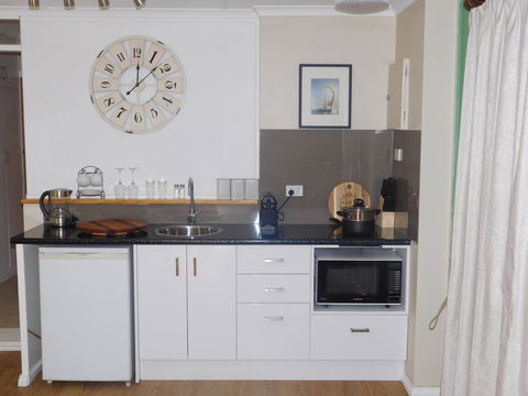 Amble\'a\'While On Tamar - Accommodation Asia 15