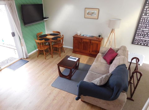 Amble\'a\'While On Tamar - Accommodation Asia 13