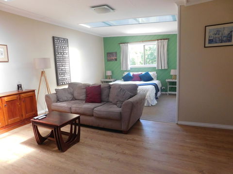Amble\'a\'While On Tamar - Accommodation Asia 0