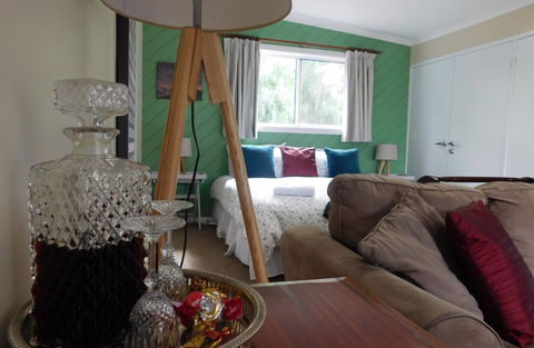 Amble\'a\'While On Tamar - Accommodation Asia 11