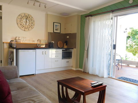 Amble\'a\'While On Tamar - Accommodation Asia 3