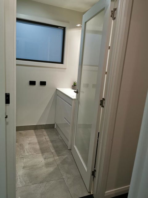 Youngtown Executive Apartments - 2BR Included, Free Parking & Wifi, Sofa Bed & Cot Fee Applies - Accommodation Asia 39