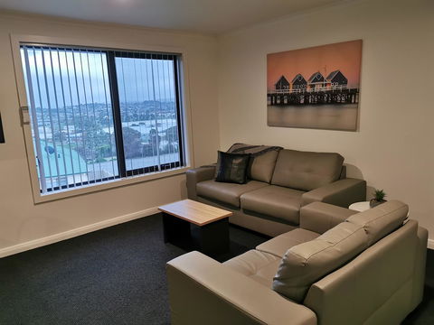 Youngtown Executive Apartments - 2BR Included, Free Parking & Wifi, Sofa Bed & Cot Fee Applies - Accommodation Asia 35