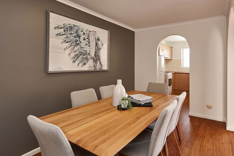 Elphin Serviced Apartments - Accommodation Asia 23