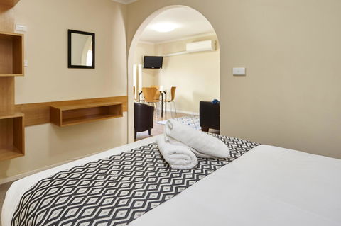 Elphin Serviced Apartments - Accommodation Asia 31