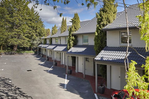 Elphin Serviced Apartments - Accommodation Asia 15