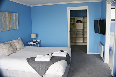 Banksy's By The Bay - Accommodation Asia 9