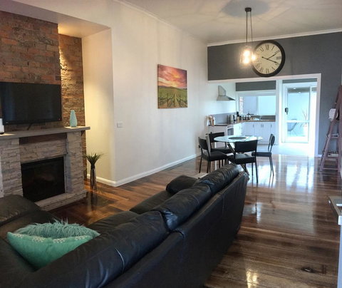 Apartment 5ive - Accommodation Asia 0