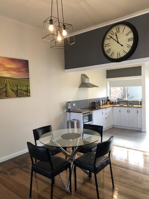 Apartment 5ive - Accommodation Asia 1