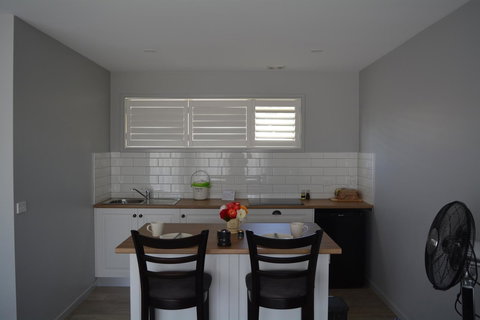 Harrison Grove - Accommodation China 28