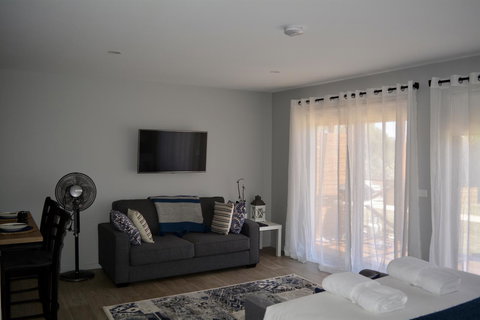 Harrison Grove - Accommodation China 25