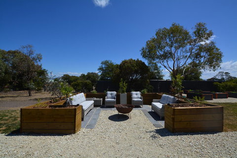 Harrison Grove - Accommodation China 23