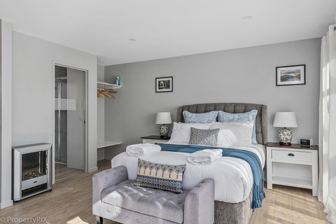 Harrison Grove - Accommodation China 1