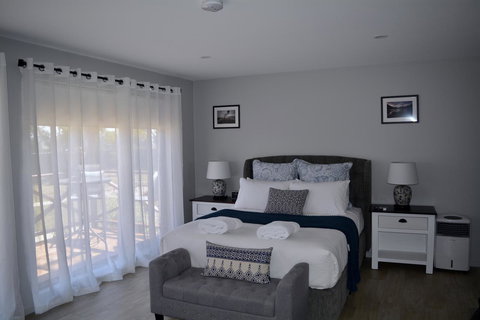 Harrison Grove - Accommodation China 27