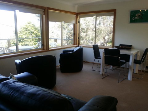 Freycinet Sanctuary 5 - Accommodation Asia 4