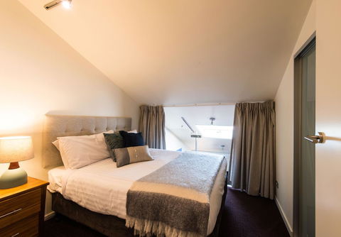 Sullivans Cove Apartments - Accommodation Guide 20