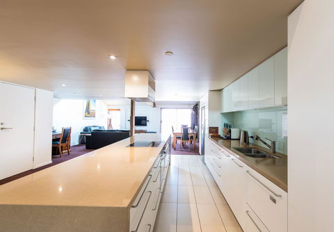 Sullivans Cove Apartments - Accommodation Guide 13