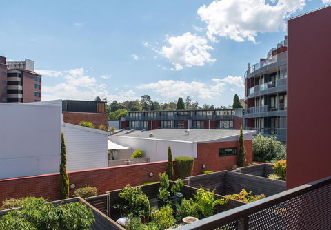 Sullivans Cove Apartments - Accommodation Guide 41