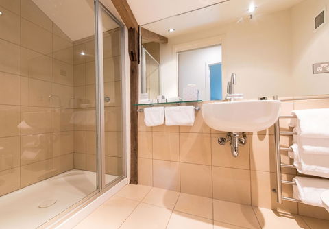 Sullivans Cove Apartments - Accommodation Guide 17