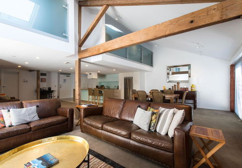 Sullivans Cove Apartments - Accommodation Guide 10