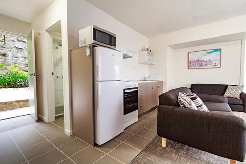Adina Place Motel Apartments - Accommodation Asia 16