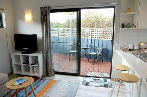 Kingston Beach-House Retreat - Accommodation Asia 2