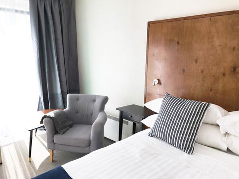 The Waterfront Wynyard - Accommodation Guide 25