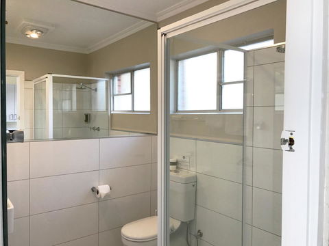 The Waterfront Wynyard - Accommodation Guide 28