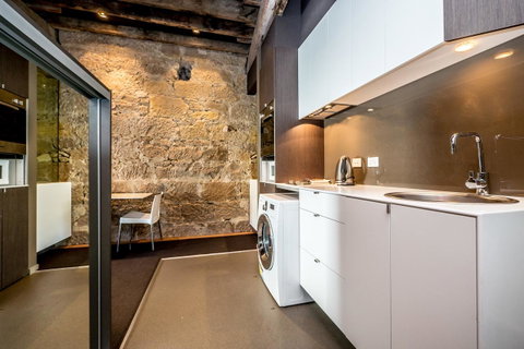 The Quarry Boutique Apartments - Accommodation Guide 8