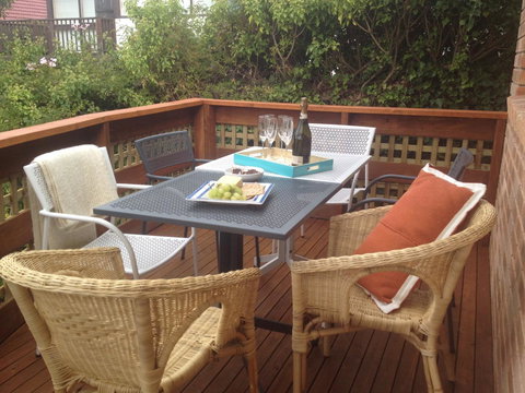 Reflections On The Bay - Accommodation Asia 7