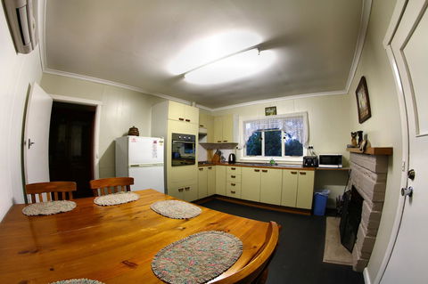 Maydena Chalet - Accommodation Guide 9