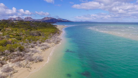 Cocktails With A View - Accommodation Guide 18