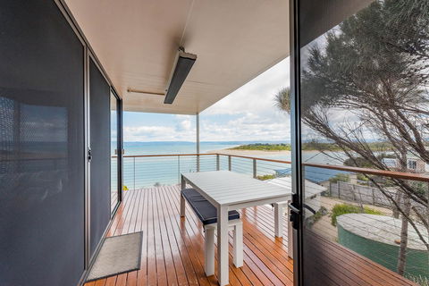 Cocktails With A View - Accommodation Guide 15